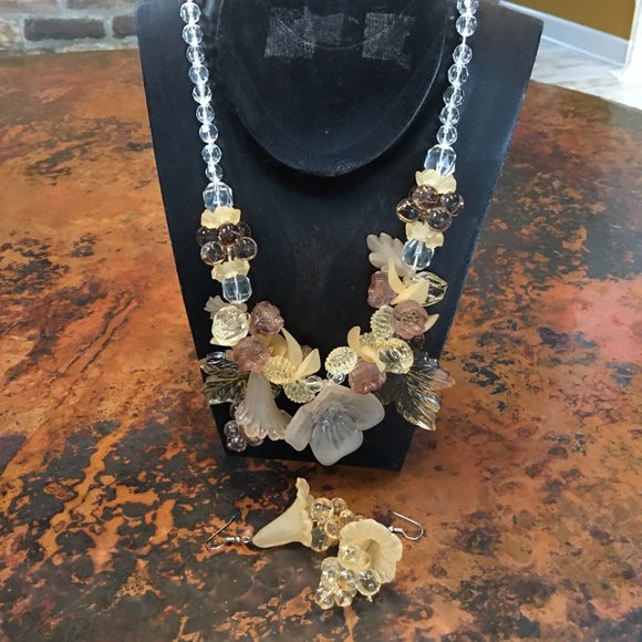 SALE!  FINE JEWELRY!  Showstopper Designer (NECKLACE + EARRINGS) - Picture 4 of 16